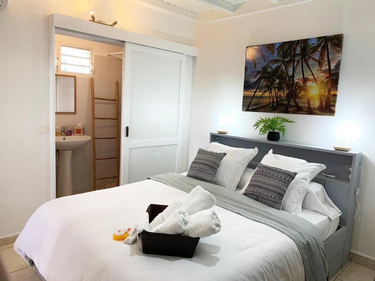 Le Mabouya Apartment เปอตีต์-บูร์ก ภายนอก รูปภาพ